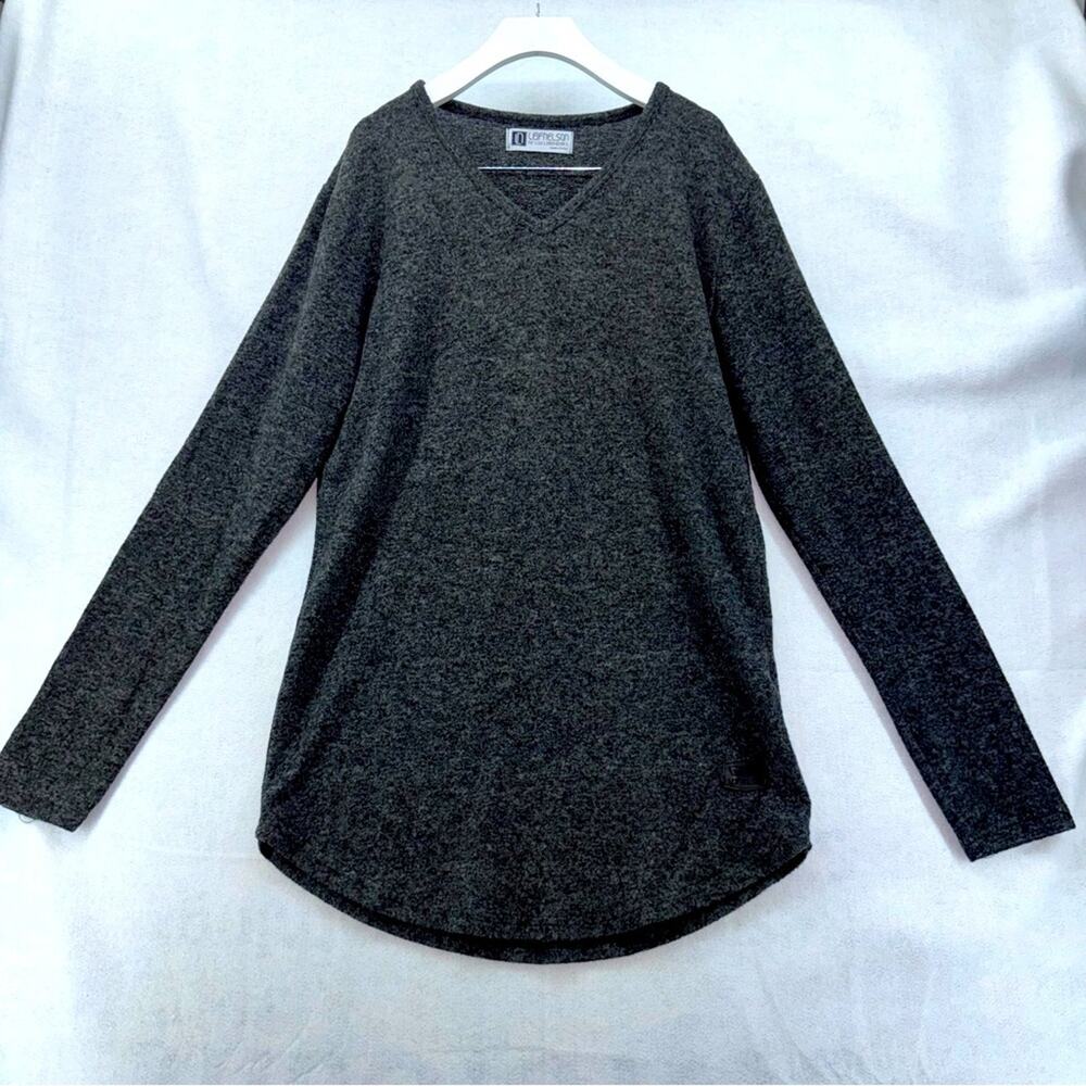 Men’s Leif Nelson Lightweight V-Neck Super Soft Sweater Shirt Large Dark Grey